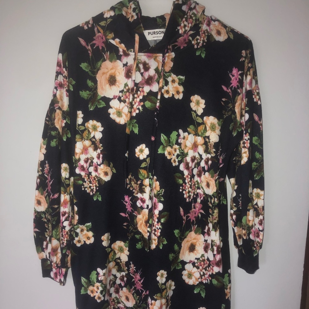 Navy and flower print tunic type shirt with hood